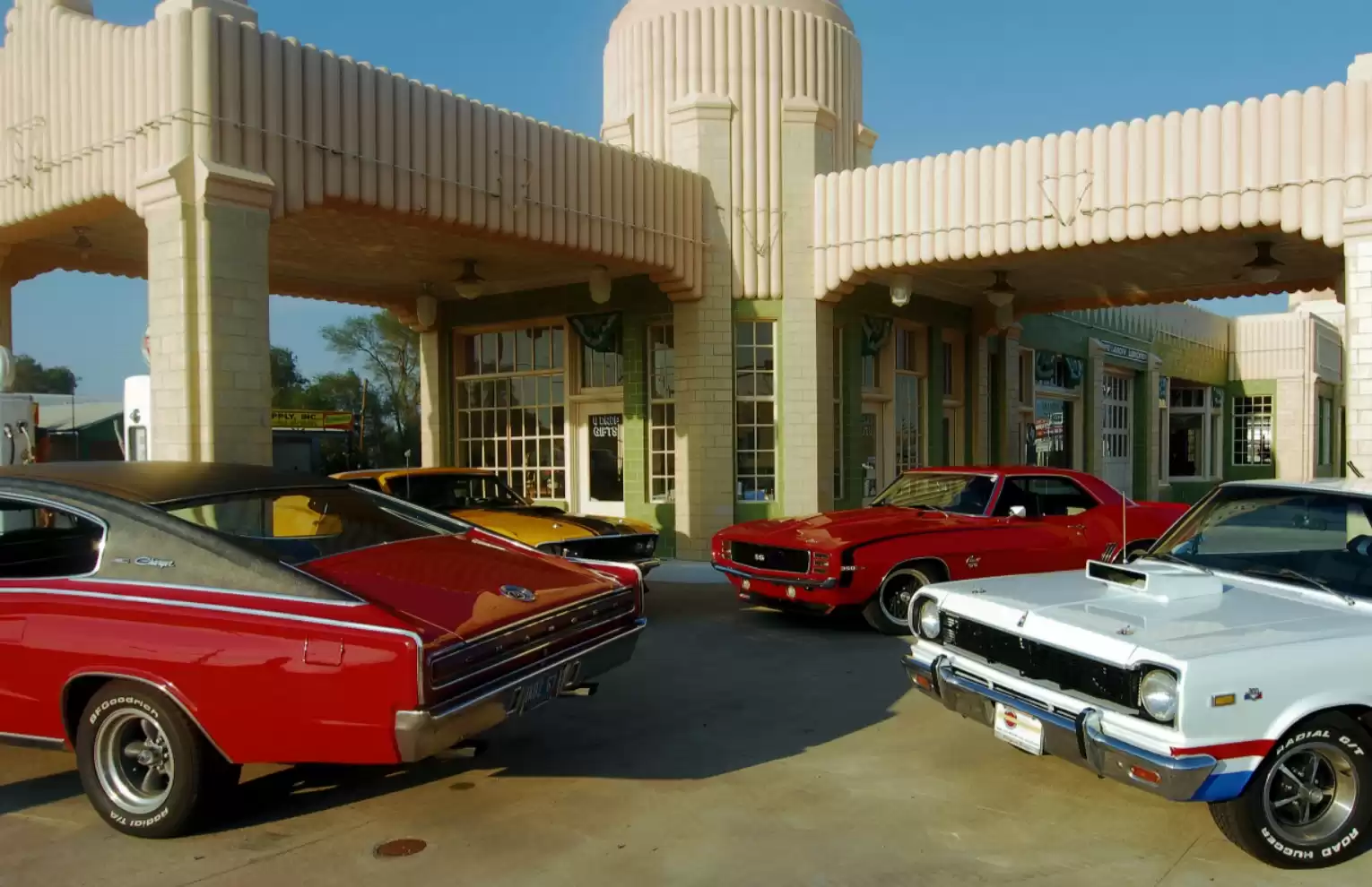 Automotive Traveler Magazine: 2010 12 Muscle Car Kicks On Route 66 Page 8