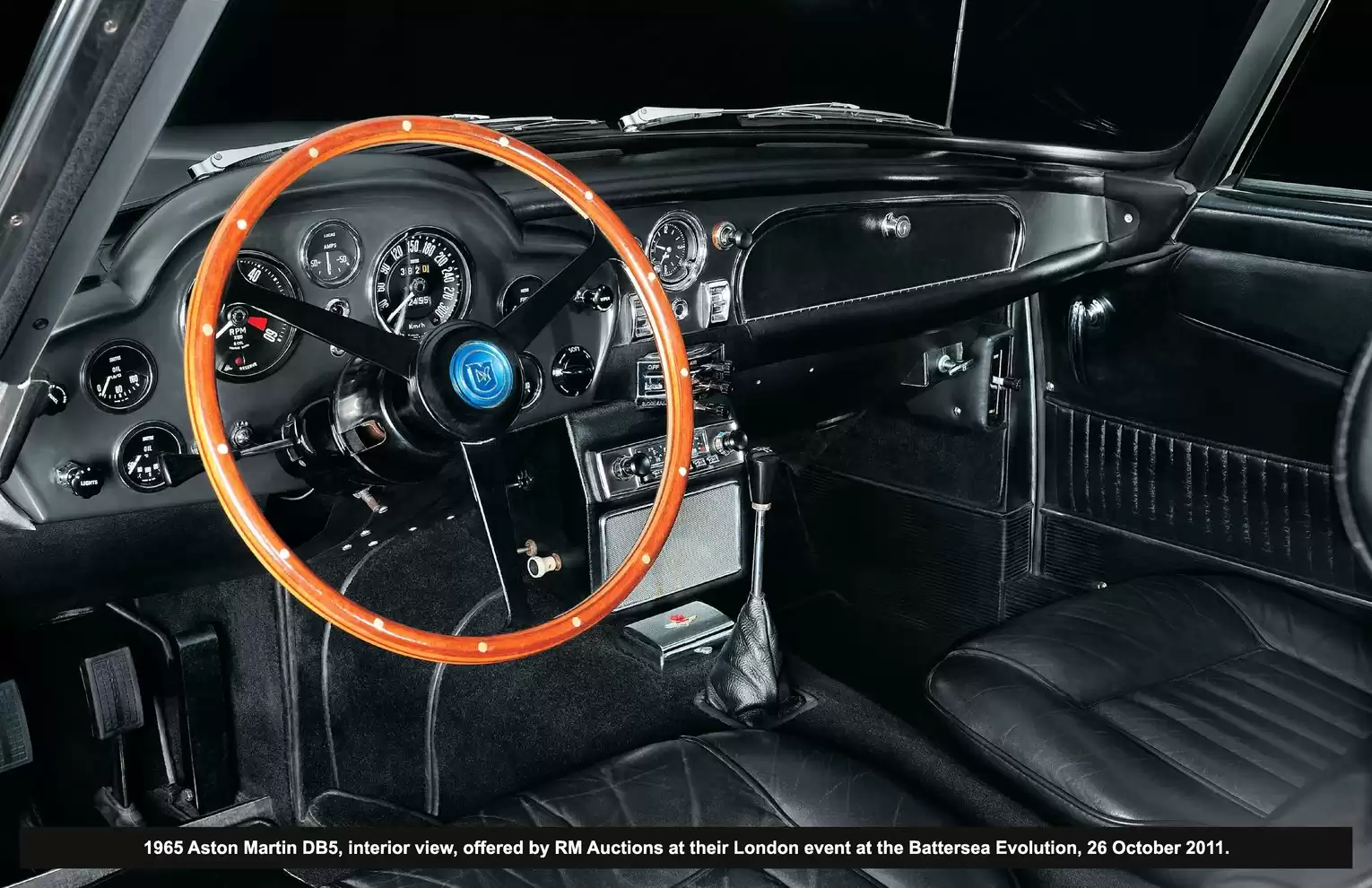 Automotive Traveler Magazine: 2011 10 James Bond Aston Martins Photos Page 5