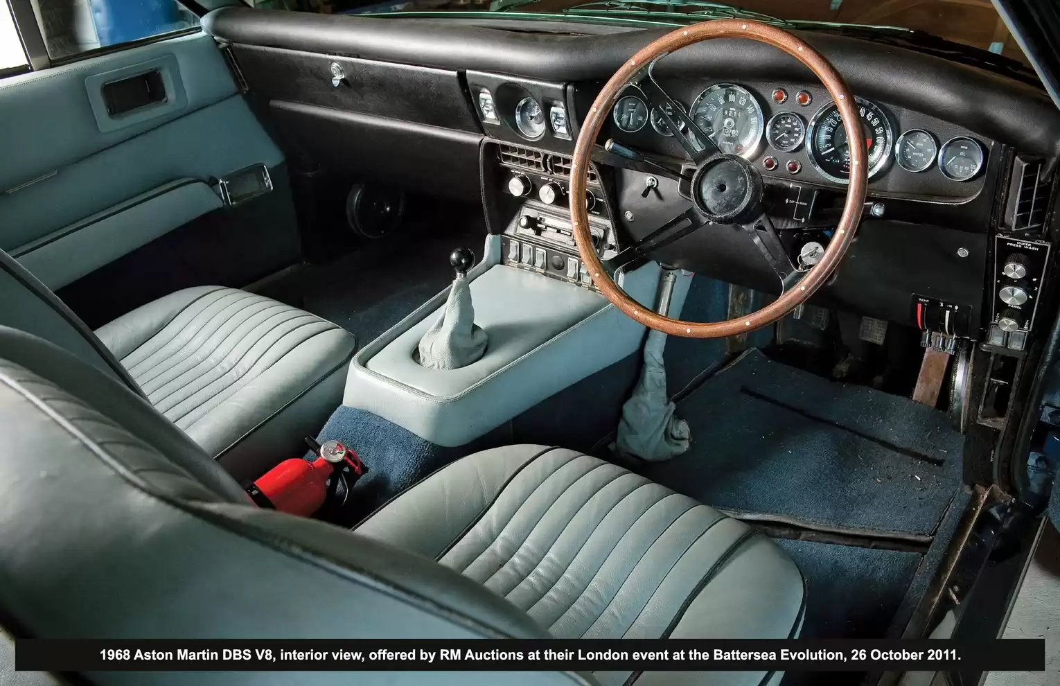 Automotive Traveler Magazine: 2011 10 James Bond Aston Martins Photos Page 10