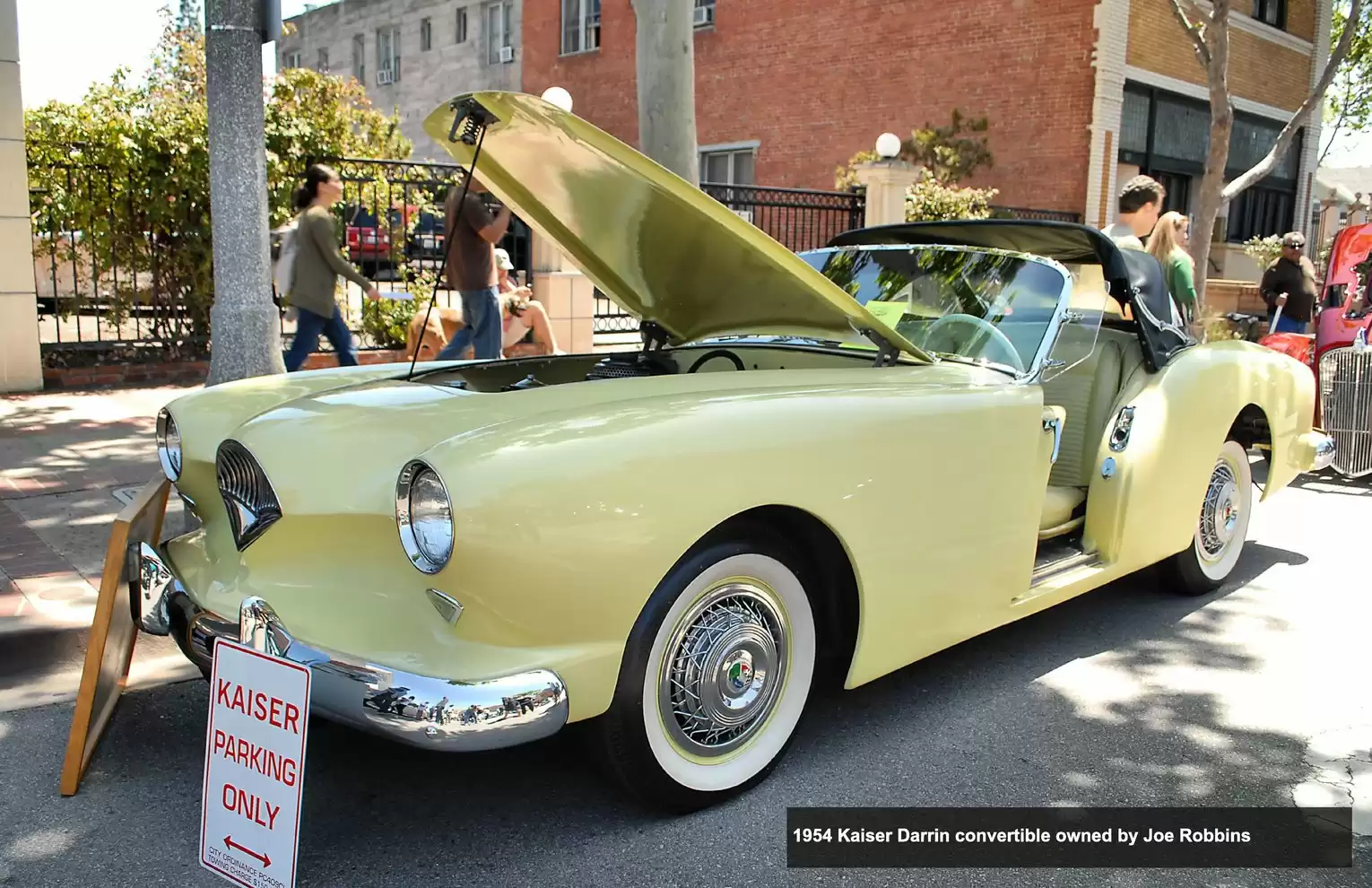 Automotive Traveler Magazine: 2012 04 2012 Orange Plaza Car Show Page 9